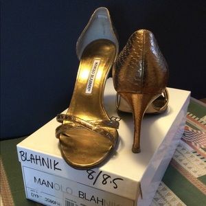 High hill gold Manolos